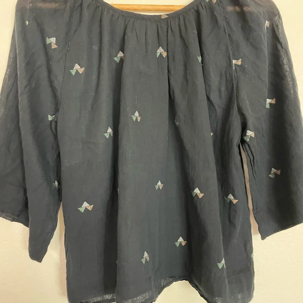 MIRTH brand blouse size small - Picture 4 of 6